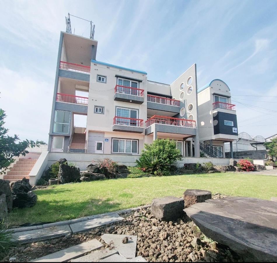 Jeju Soroan Pension 西归浦市 外观 照片